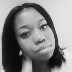 Meet your Posher, Valerie